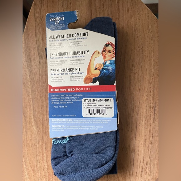 NWT Darn Tough “Birds of a Feather” merino wool blend crew socks - Picture 2 of 2